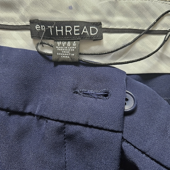 En Thread Pants - Picture 7 of 8